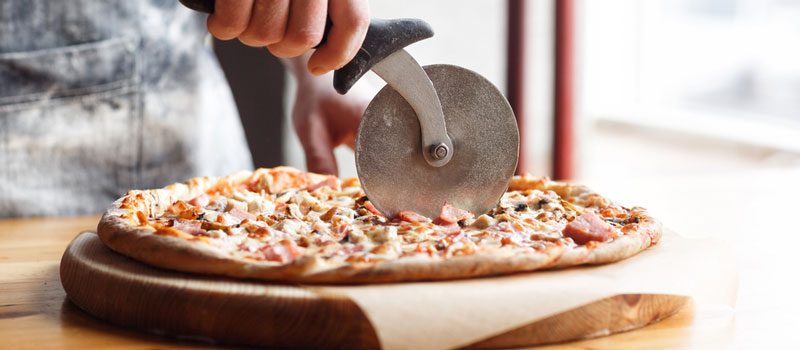 best pizza cutting board