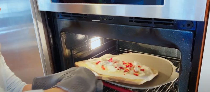 How to Use A Pampered Chef Pizza Stone